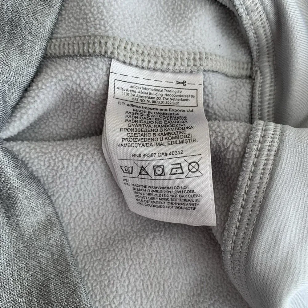 Adidas Sweatshirt Men’s Medium Gray Hoodie Pullover Climawarm Knit Fleece Logo